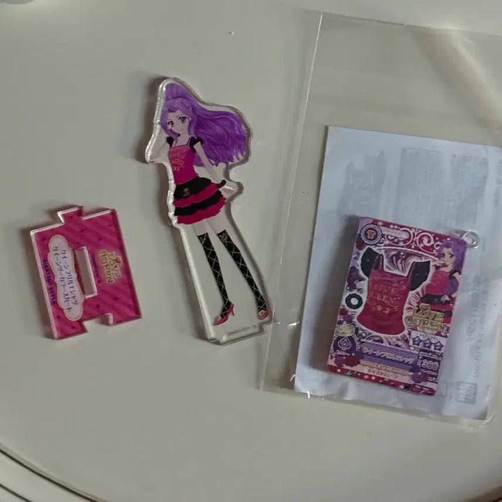 [BUNJANG] Aikatsu! Mizuki Kanzaki Luna Love Queen Acrylic Stand &amp; Keyring Bundle Set / 아이카츠 칸자키 미즈키 루나 러브퀸 아크릴스탠드 키링 일괄