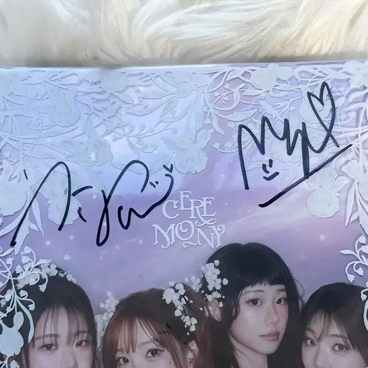 [BUNJANG] QWER Signed Album / QWER 친필 싸인앨범