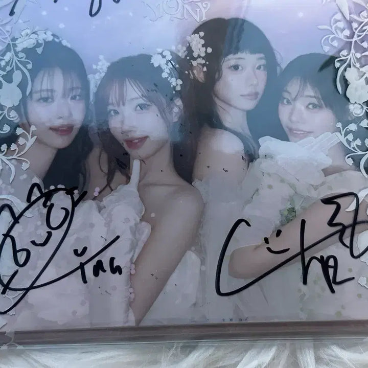 [BUNJANG] QWER Signed Album / QWER 친필 싸인앨범