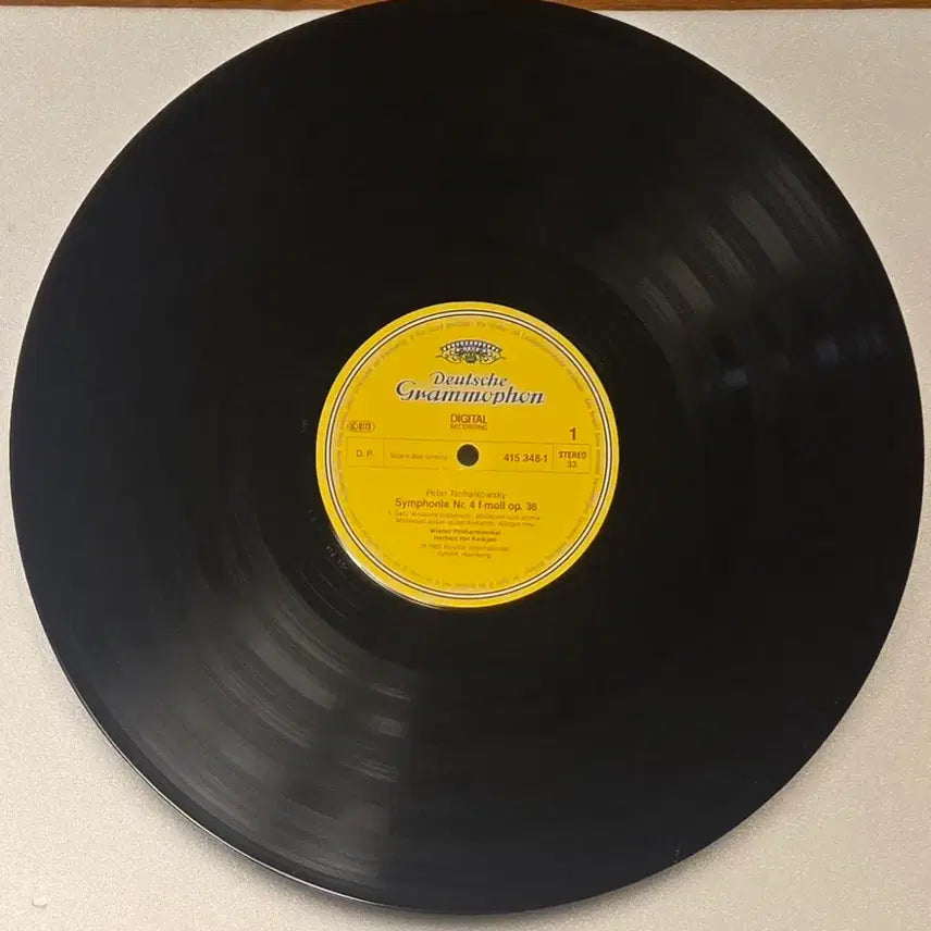 [BUNJANG] Herbert von Karajan - Tchaikovsky Symphony No. 4 LP (Deutsche Grammophon 1985) / 카라얀 - 차이코프스키 교향곡 4번 LP (DG 1985년)