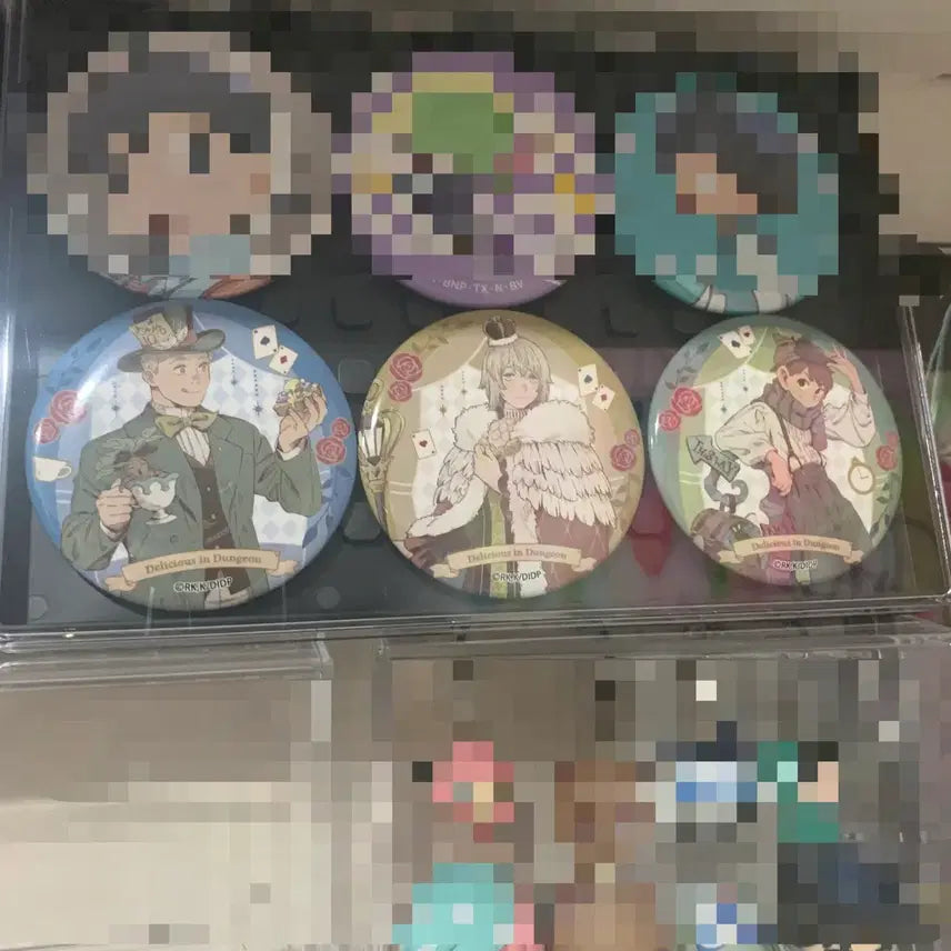 [BUNJANG] Dungeon Meshi "Delicious in Dungeon" 3-Piece Badge Set (Laioos, Farine, Chilseck) / 일괄))던전밥 동화 뱃지 라이오스 파린 칠책 3종 판매
