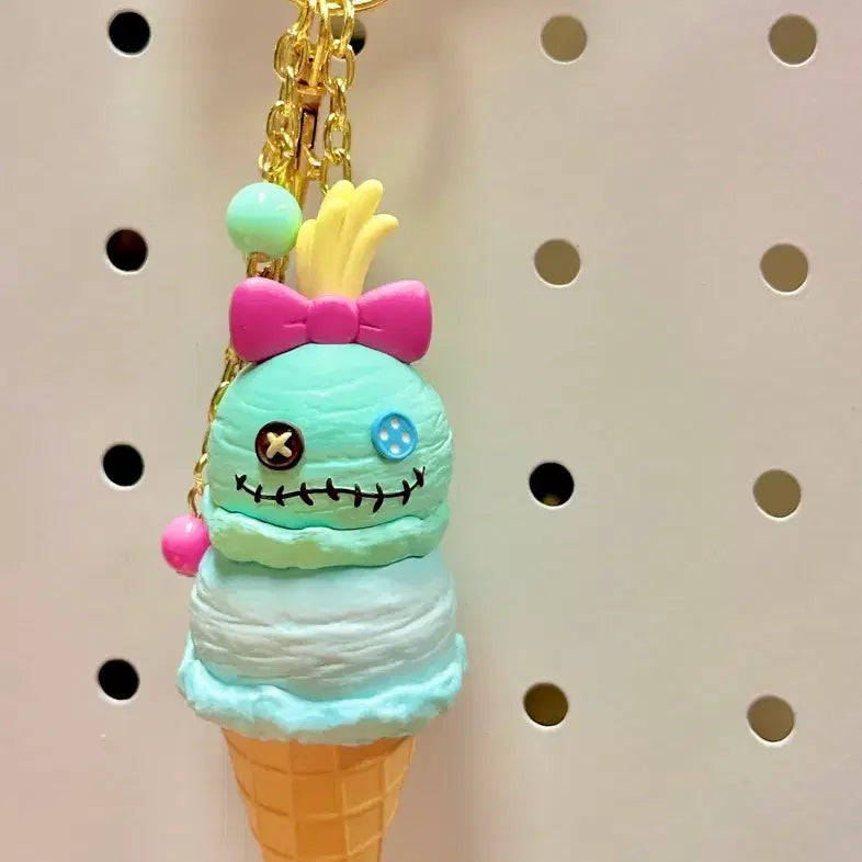 [BUNJANG] Disney Store Scrump Ice Cream Keychain / 디즈니스토어 스크럼프 아이스크림 키체인