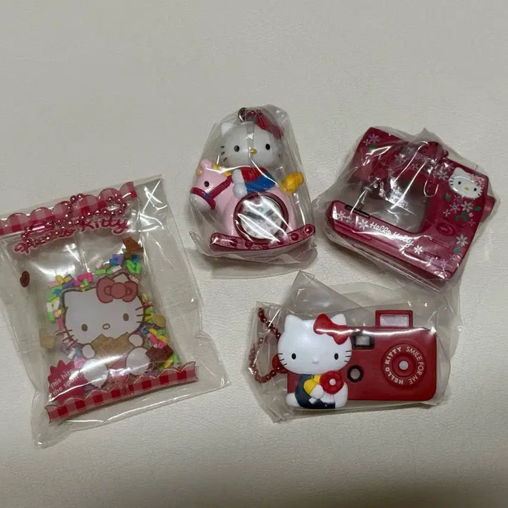 [BUNJANG] Sanrio Hello Kitty Retro Gachapon 4-Piece Bundle Set / 산리오 키티 레트로 가챠 4종 일괄 양도