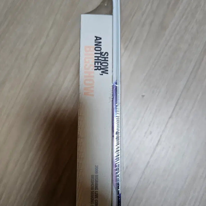 [BUNJANG] BIGBANG 2009 BIGSHOW Making Book (Poster Included) / [미개봉] 빅뱅 빅쇼 메이킹북 (포스터 인팩)