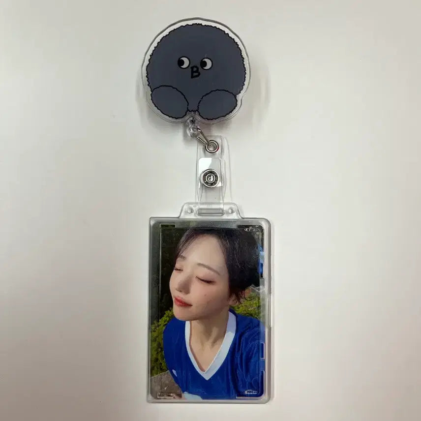 [BUNJANG] QWER Dol Sawon ID Card Keychain Goods + POB Photocard Set / qwer 돌사원증 키링 굿즈 + 미공포 포카 1셋