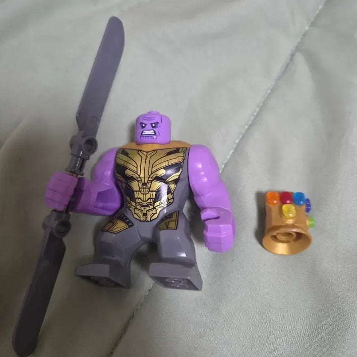 [BUNJANG] LEGO Marvel Thanos &amp; Infinity Gauntlet Set / 레고 마블 타노스+올스톤 건틀렛 팝니다