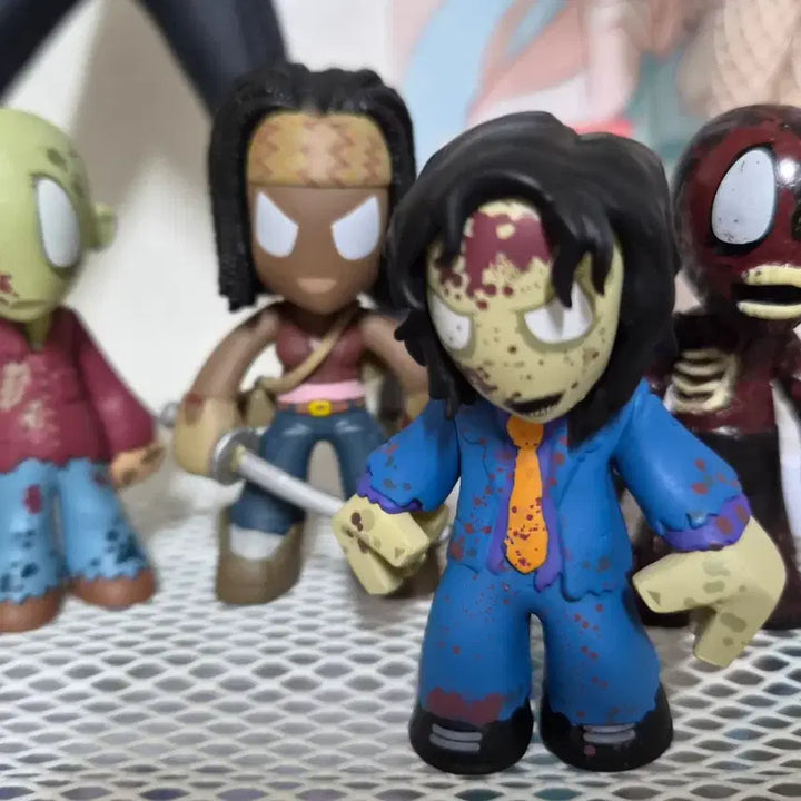[BUNJANG] The Walking Dead Funko Mystery Minis Michonne &amp; Zombie Figures / 워킹데드 펀코 미스테리 미니 피규어 미숀&amp;좀비