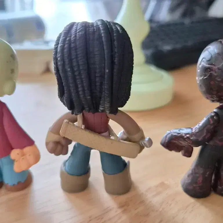 [BUNJANG] The Walking Dead Funko Mystery Minis Michonne &amp; Zombie Figures / 워킹데드 펀코 미스테리 미니 피규어 미숀&amp;좀비