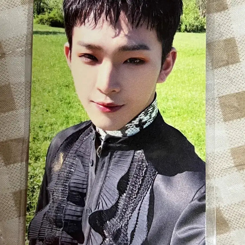 [BUNJANG] ONEUS Keonhee Studio Photocard / 원어스 이도 공방 포카