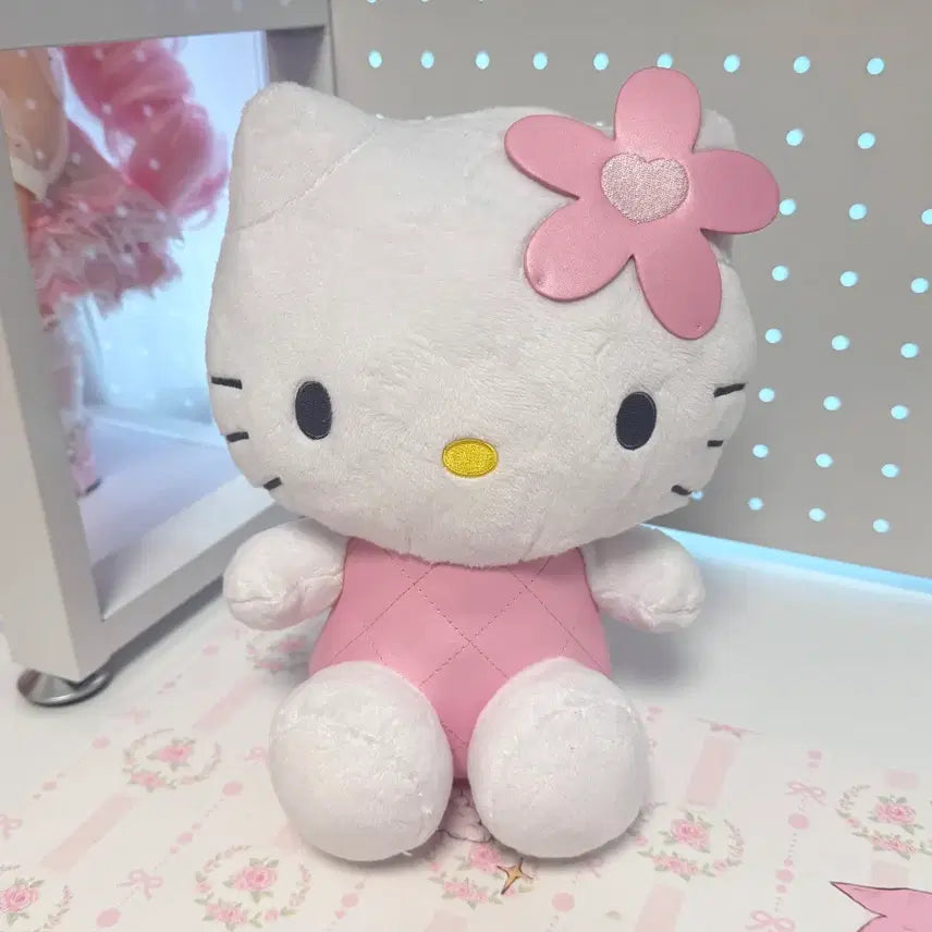 [BUNJANG] Sanrio Hello Kitty Quilting Doll (Last Prize) / 키티 쿠지 라스트상 퀄팅 인형