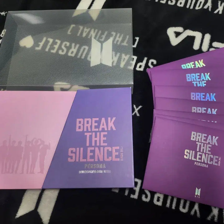 [BUNJANG] BTS Break the Silence Postcard Set &amp; Binder Bundle / 방탄 브더사 엽서 드볼 및 바인더 양도