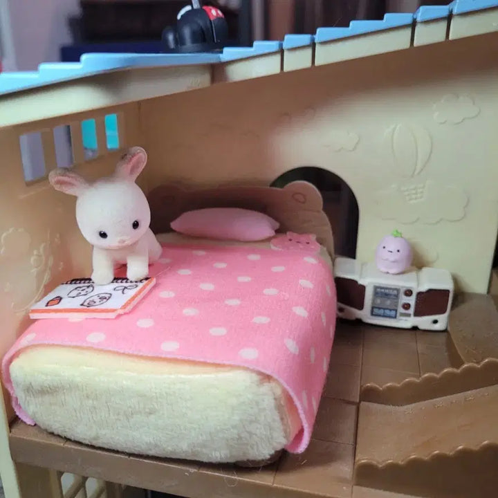 [BUNJANG] Sumikko Gurashi Doll Bed Pink / 실바니안 하우스 침대  가능 스밋코구라시 인형침대 핑크