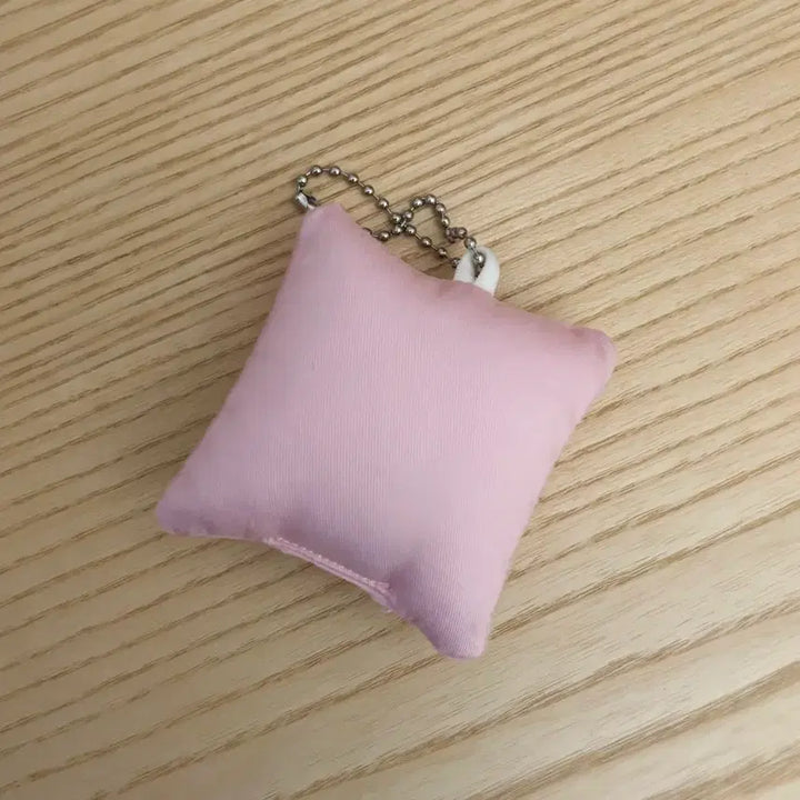 [BUNJANG] &amp;Team Harua Mini Cushion Keychain / 앤팀 &amp;Team 하루아 미니 쿠션 키링
