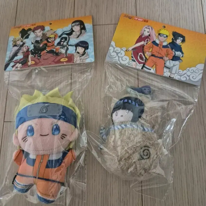 [BUNJANG] Naruto China Lottery Naruto &amp; Hinata Snowman Keychain Bundle (Sealed) / [미개봉]나루토 중국쿠지 나루토 키링, 히나타 눈사람 키링 판매합니다