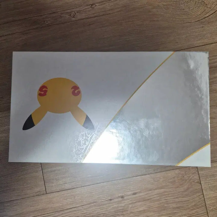[BUNJANG] 25th Anniversary North America Gold Box Pikachu Edition / 25주년 북미 골드박스만