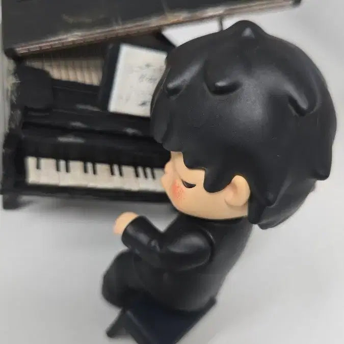 [BUNJANG] Pop Mart Hirono Pianist Blister / 박스 하자o)팝마트 히로노 피아니스트 블리스터