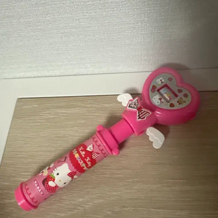 [BUNJANG] Sanrio Angel Hello Kitty Heart Wand Pink / 산리오 엔젤 헬로키티 하트 요술봉 핑크
