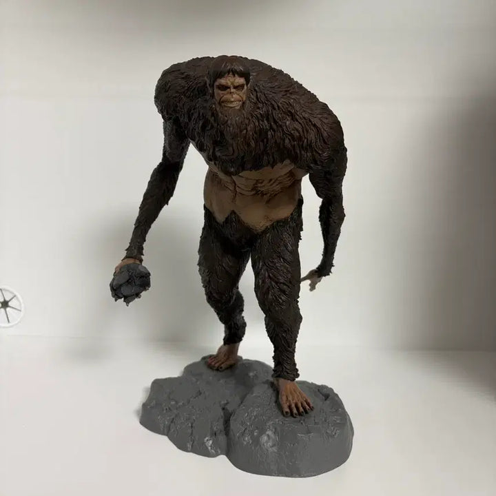 [BUNJANG] Attack on Titan Beast Titan Figure (Opened) / 택포23)급처 최종가격 진격의거인 짐승거인 개봉품