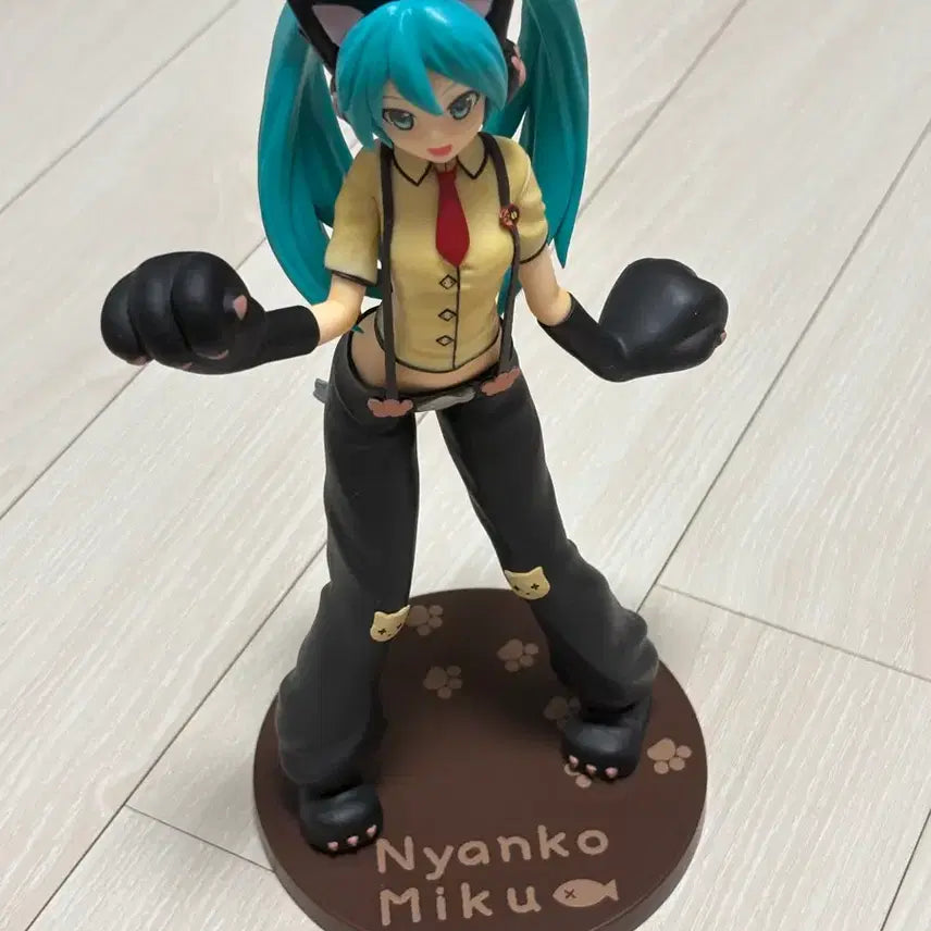 [BUNJANG] Neko Mimi Neko Miku Figure / 네코미미 네코 미쿠 피규어