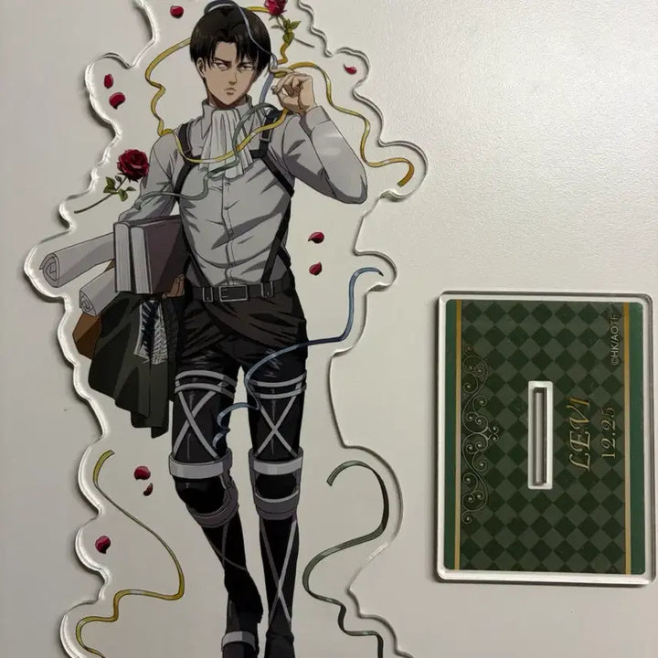 [BUNJANG] Levi Ackerman Acrylic Standee / 리바이 아크릴 판매합니다