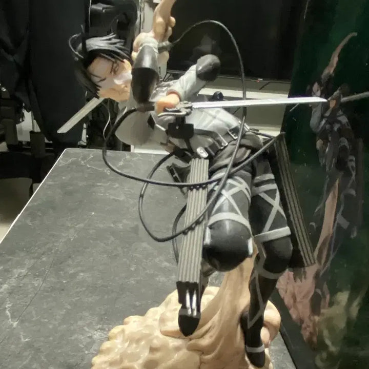 [BUNJANG] Attack on Titan Levi B Prize Ichiban Kuji Figure (Full Box) / 진격거 리바이 B상 제일복권 피규어 풀박 맨마지막 사진?증정