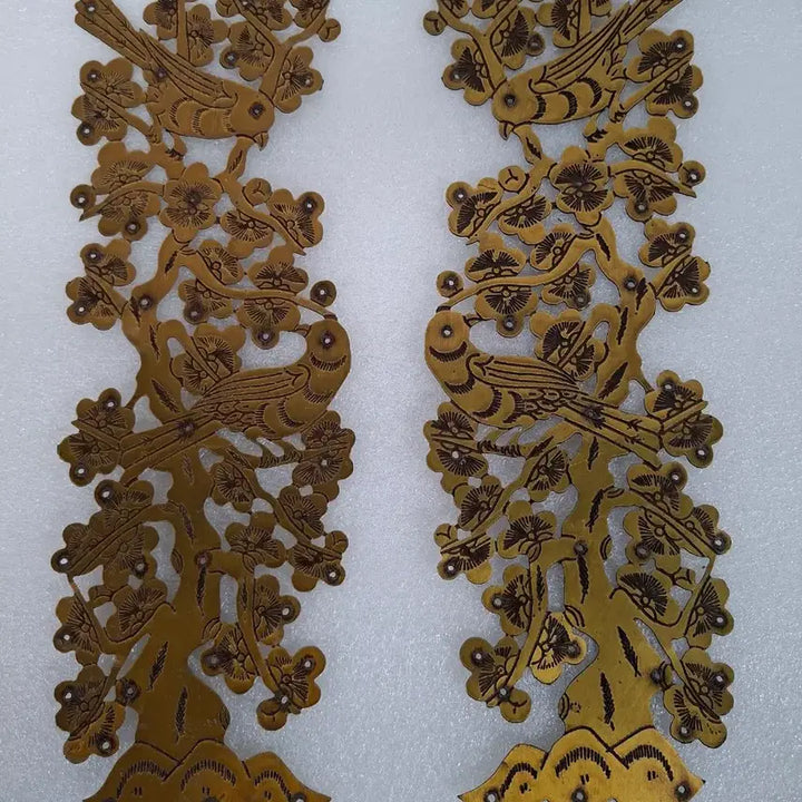 [BUNJANG] Antique Korean Joseon Dynasty Brass Furniture Fittings with Intricate Carvings / 왕실 가구에 쓰였던 가구 황동장석