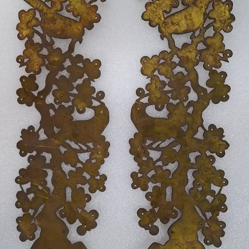 [BUNJANG] Antique Korean Joseon Dynasty Brass Furniture Fittings with Intricate Carvings / 왕실 가구에 쓰였던 가구 황동장석