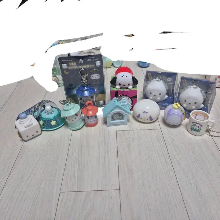 [BUNJANG] Sanrio Pochacco Light &amp; Mood Lamp Bundle Set / 산리오 포차코 라이트, 무드등 제품 일괄판매