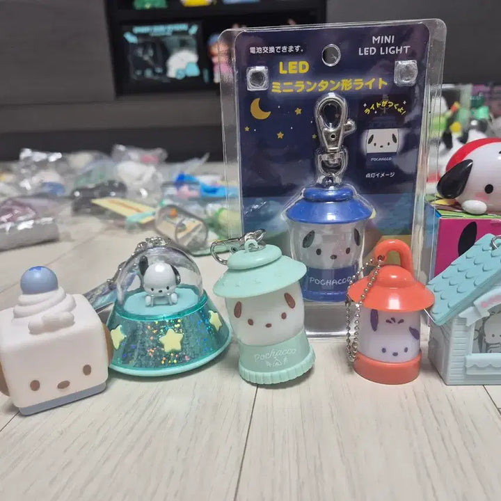 [BUNJANG] Sanrio Pochacco Light &amp; Mood Lamp Bundle Set / 산리오 포차코 라이트, 무드등 제품 일괄판매