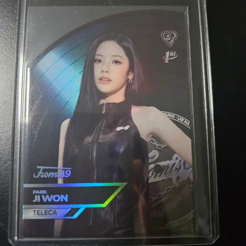[BUNJANG] fromis_9 Park Ji-won TELECA Photocard / 프로미스나인 박지원 포토카드  테레카 팝니다
