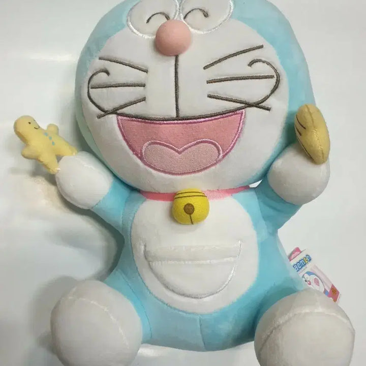 [BUNJANG] Doraemon Medium Plush Doll / 도라에몽 중형 인형 팝니다