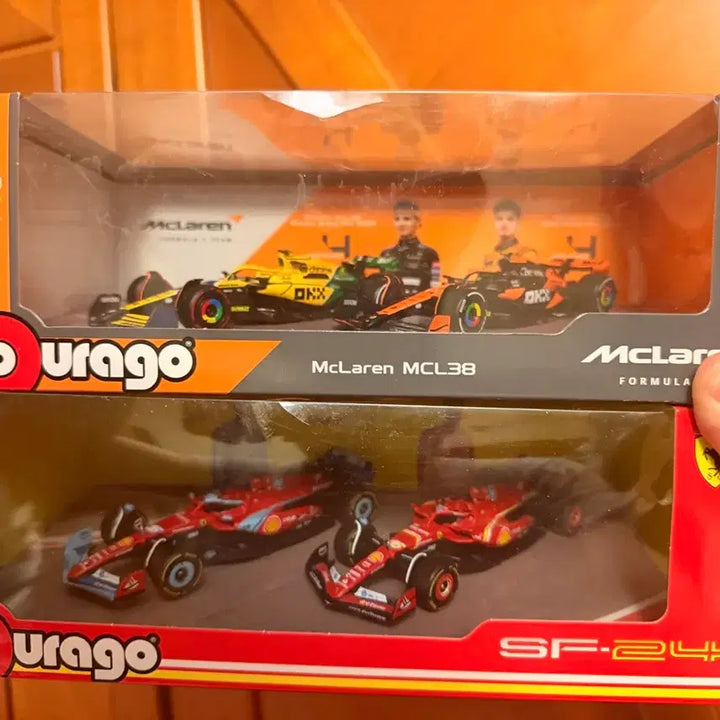 [BUNJANG] Bburago 1/43 Scale F1 McLaren Lando Norris &amp; Ferrari Leclerc Bundle Set / 부라고 1/43 F1 맥라렌 페라리 2종 세트 일괄