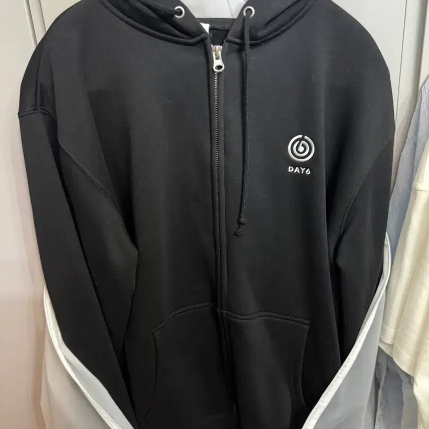[BUNJANG] Day6 Forever Young Hoodie L / Day6-포에버영 후드 L