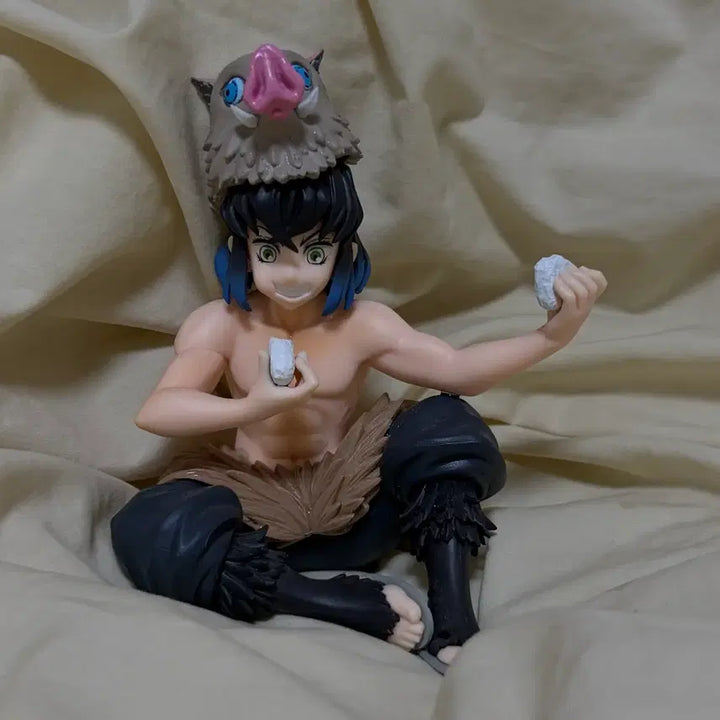 [BUNJANG] Demon Slayer Inosuke Mushibugyo Rice Ball Noodle Stopper Figure / 귀멸의칼날 이노스케 주먹밥 누들스토퍼