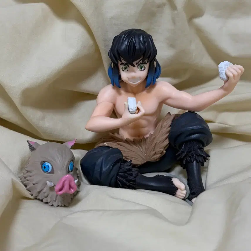 [BUNJANG] Demon Slayer Inosuke Mushibugyo Rice Ball Noodle Stopper Figure / 귀멸의칼날 이노스케 주먹밥 누들스토퍼