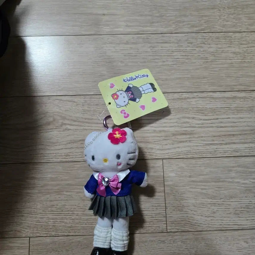 [BUNJANG] Hello Kitty Styleup Mascot Kogyaru Long-Legged Kitty / 헬로키티 스타일업 마스코트 코갸루 롱다리키티