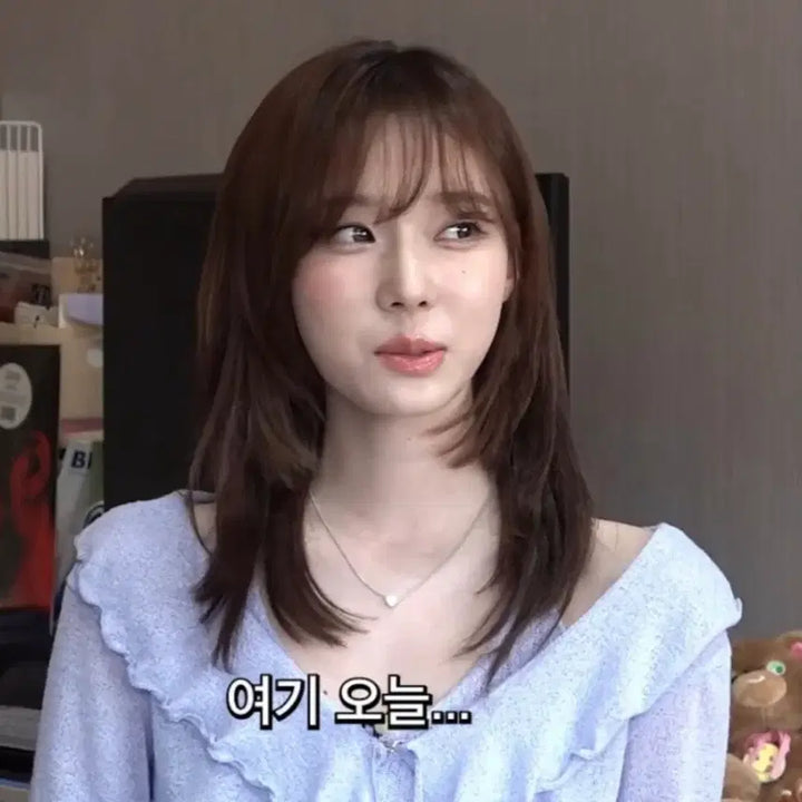 [BUNJANG] Aespa Winter Cardigan Bolero White / 에스파 윈터 가디건 볼레로