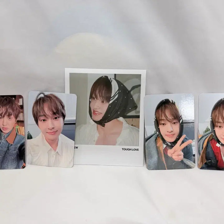 [BUNJANG] SHINee Onew "Tough Love" 5 Types Bundle Set Photocard / 온유 터프러브 포카 5종 일괄
