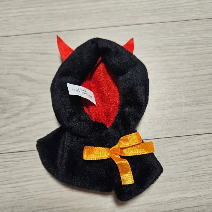 [BUNJANG] Nekosang Cape Devil / 네코상의 케이프 악마
