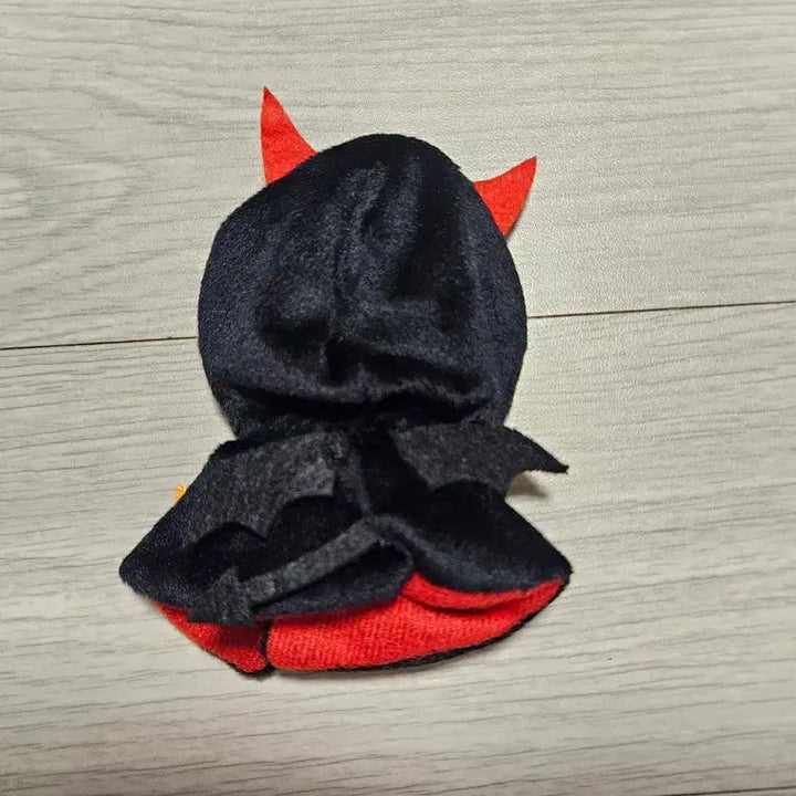 [BUNJANG] Nekosang Cape Devil / 네코상의 케이프 악마