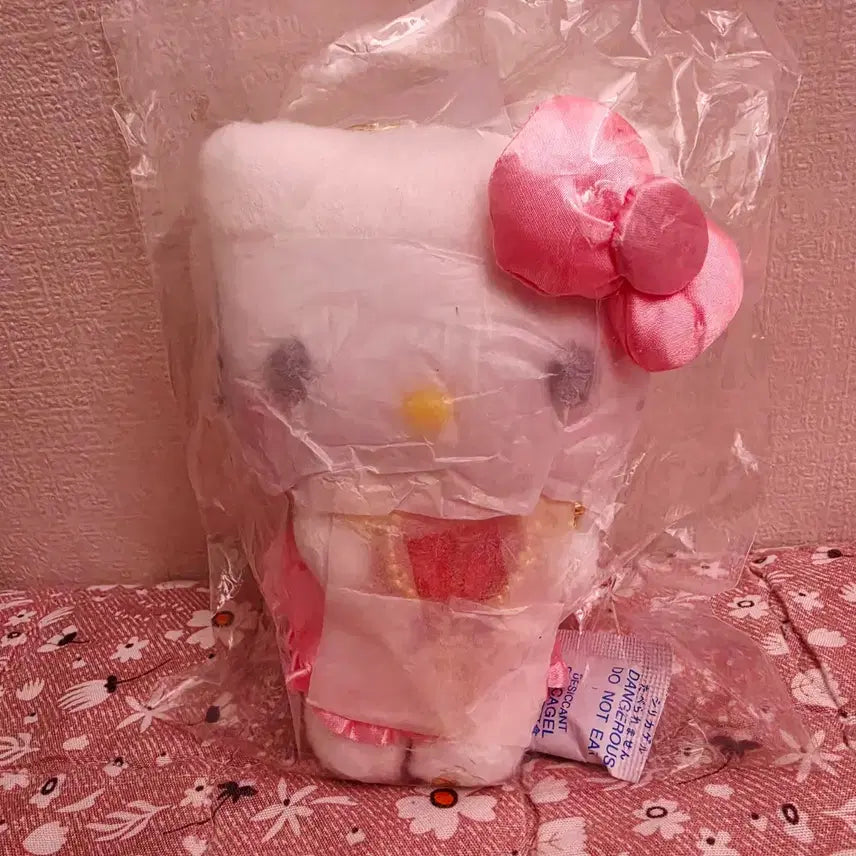 [BUNJANG] Hello Kitty Heart Key Charm Mascot Plush / 키티 헬로키티 하트열쇠 하트참 하트키 백참 백챰 마스코트 인형 산리오