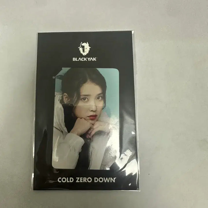 [BUNJANG] IU Black Yak Cold Zero Down Photocard / 아이유 블랙야크 포토카드