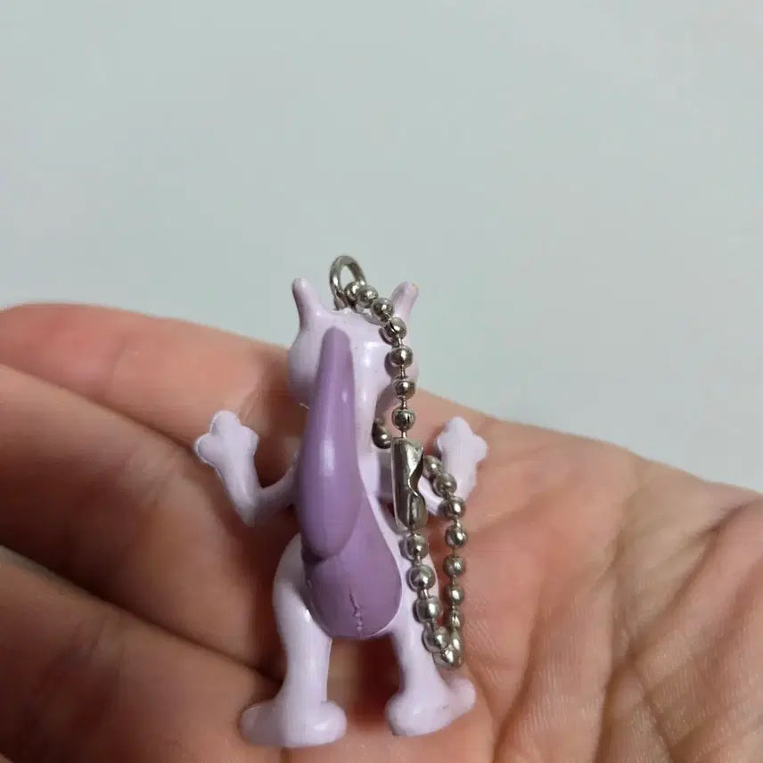 [BUNJANG] Vintage 90s Pokemon Mewtwo Keychain Figure / 빈티지 토이 캐릭터 인형 피규어 고전 90년대 포켓몬스터 뮤츠 키링