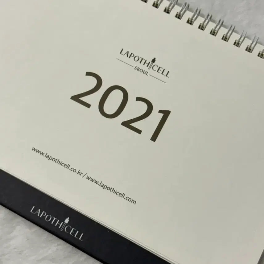 [BUNJANG] The Boyz 2021 La Portrait Calendar Bundle Set / 더보이즈 2021 라포티셀 달력 양도