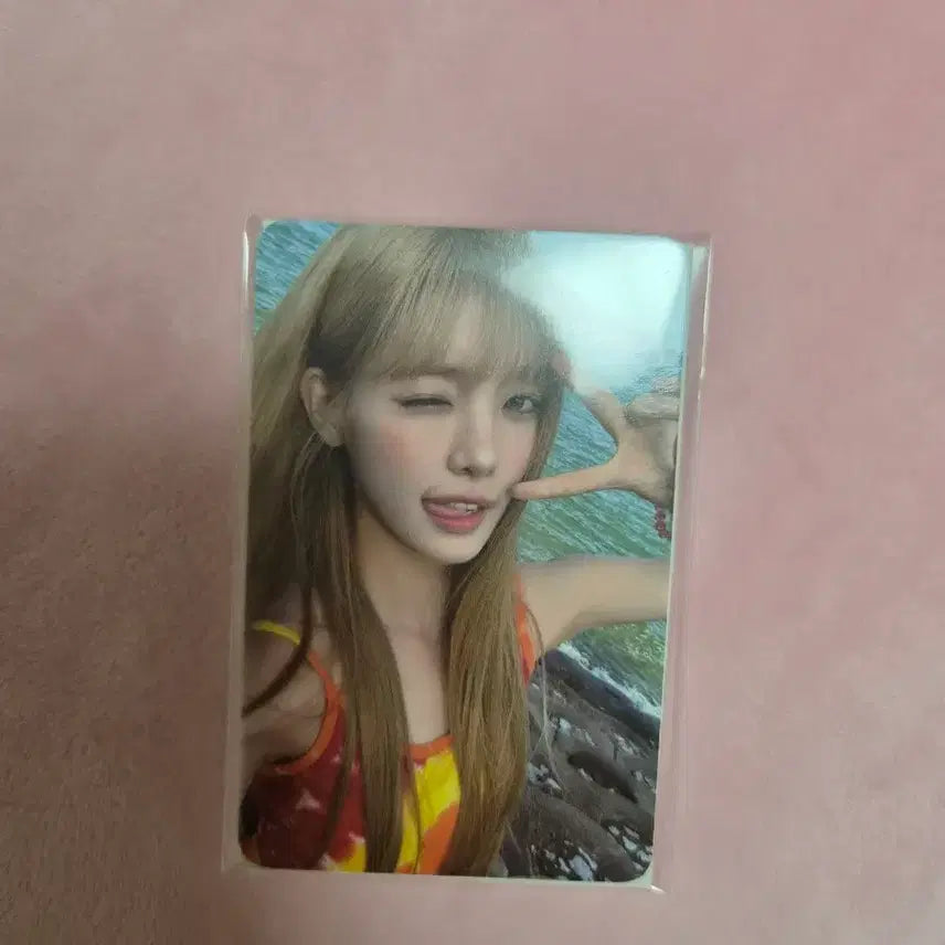 [BUNJANG] HAETU HAETU Heart to Heart Yuha Lemon Tank Water Bottle Photocard Lucky Draw / 유하 레몬탱 물통 포카 양도 하츠투하츠 하투하 지우 분철 럭드 스텔라