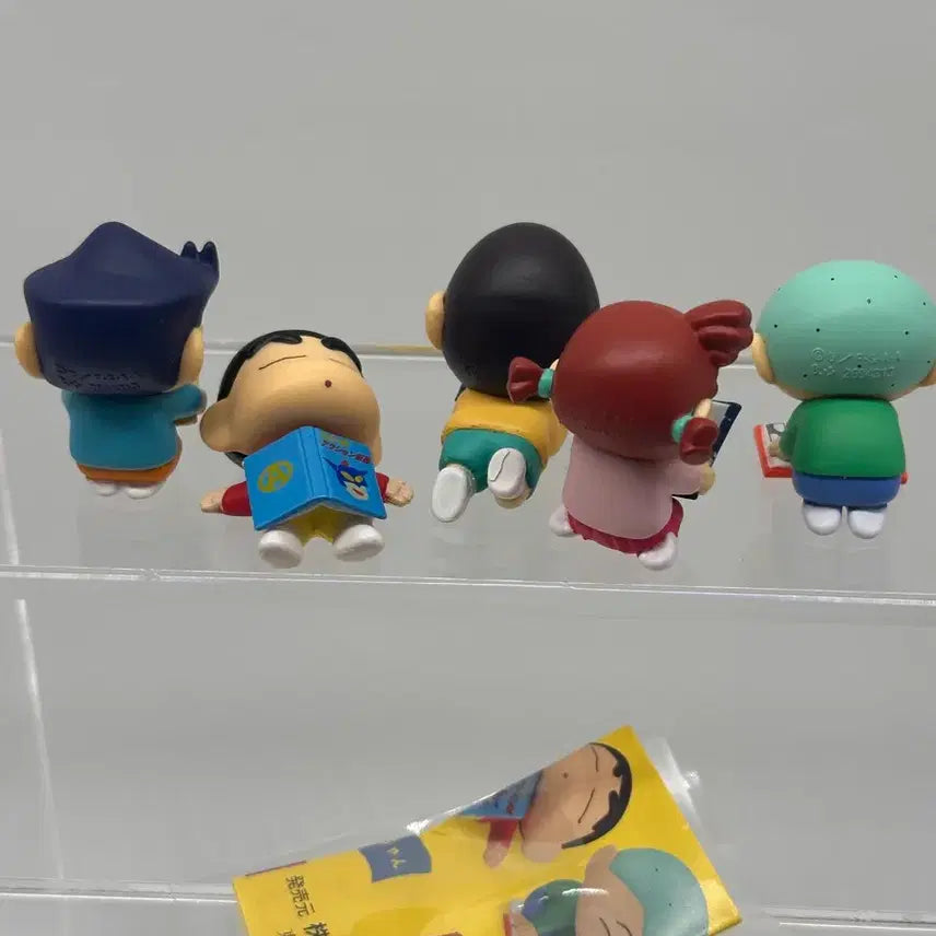 [BUNJANG] Crayon Shin-chan Picture Book Mascot Gacha Full Set / 짱구 그림책 마스코트 가챠 풀셋