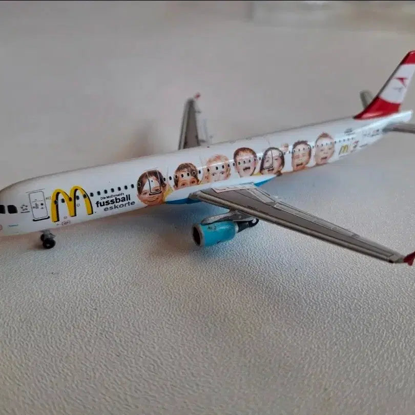 [BUNJANG] Austrian Airlines Airbus A321-111 1:400 Scale McDonald&