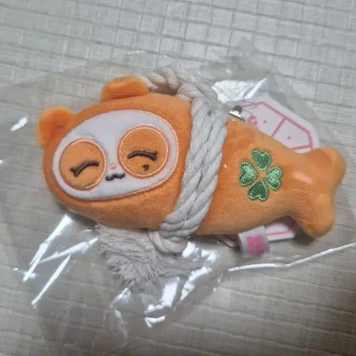 [BUNJANG] Apink BbomDungyi Charm Amulet Keychain / 에이핑크 뽐둥이 액막이 키링