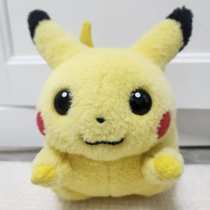 [BUNJANG] Chubby Pikachu Plush Toy / 뚱카츄 인형
