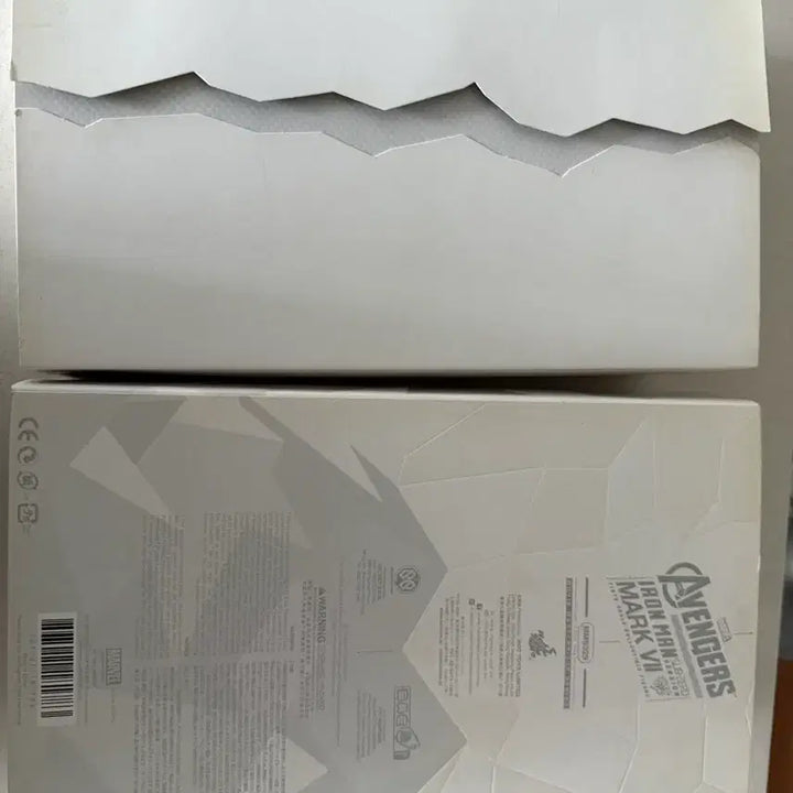 [BUNJANG] Hot Toys Iron Man Mark VII Sub-Zero Limited Edition Figure / 핫토이 아이언맨 마크7 서브제로 한정판